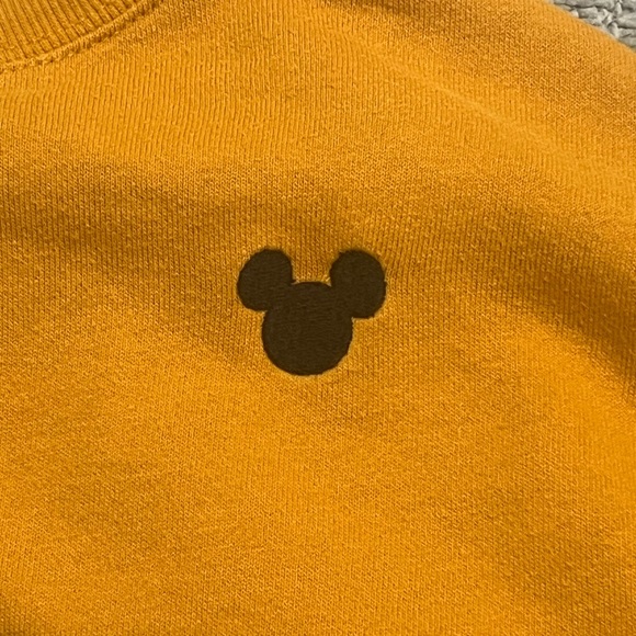 Disney sweater, yellow size xs - Picture 3 of 4